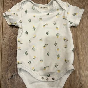 3-6m onesie